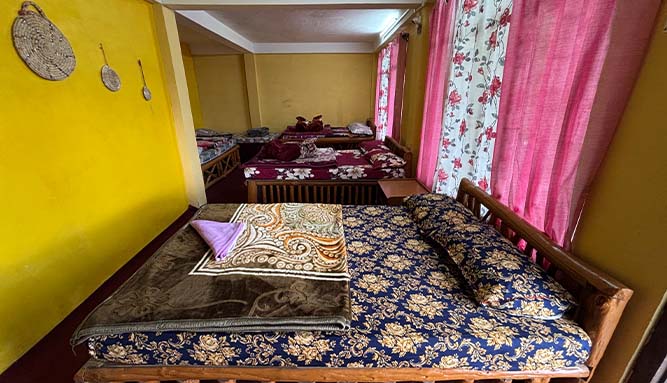 Nine people room (Dormitory) with private bathrooms