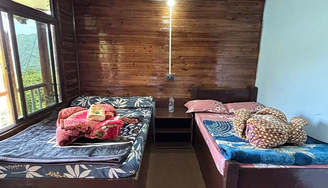 Comfortable Four People Room